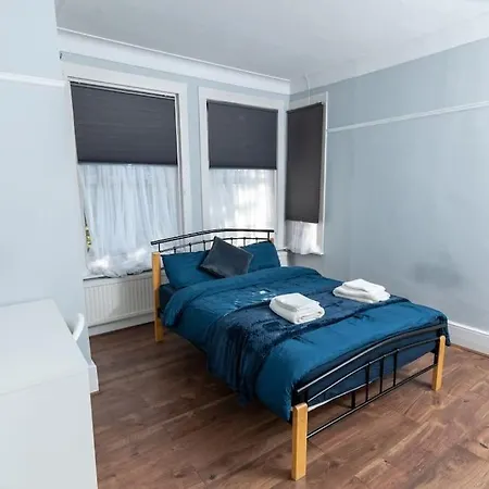 Tranquil 3Br In Arnos Grove Apartment New Southgate Exterior photo