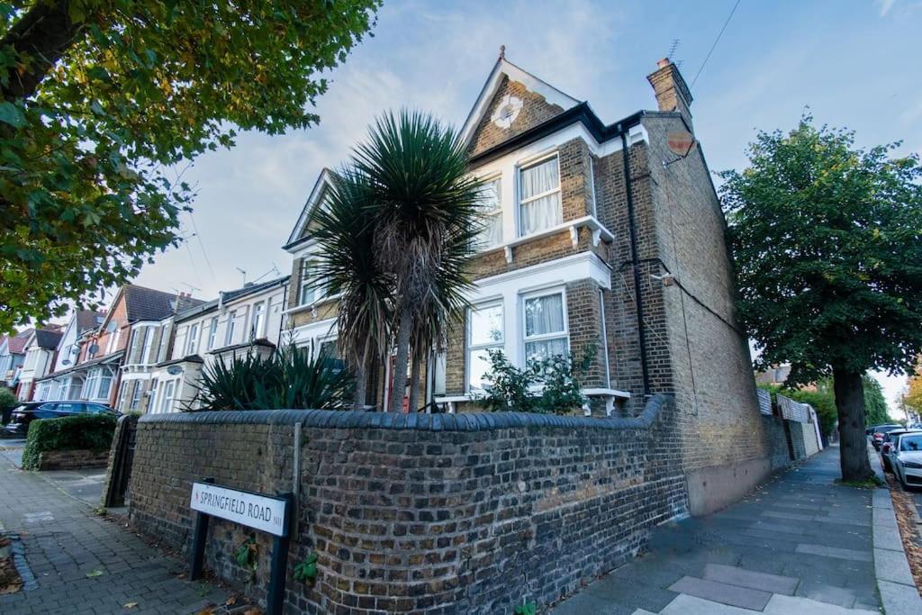 Apartment Tranquil 3br In Arnos Grove